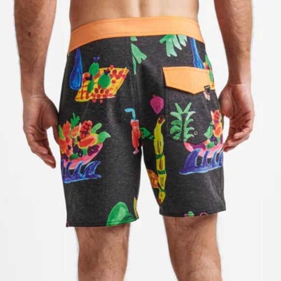 Roark Passage Tahiti Treat Mens Boardshorts Size 33 Black 17" Tropical Fruit NEW - Picture 2 of 7
